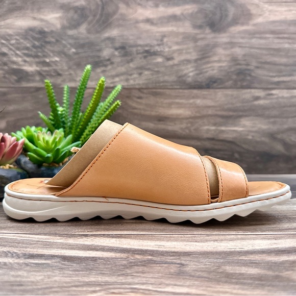 NIB Born Oceana Leather Slide Sandal Orange - Picture 5 of 15